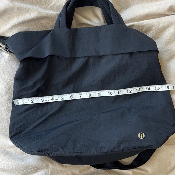 lululemon athletica Black Tote Bag - Picture 15 of 15